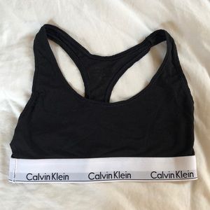 calvin klein black sports bra 🏃‍♀️